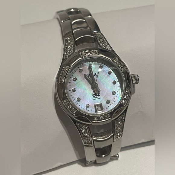 Relic Wet Watch - Picture 1 of 16